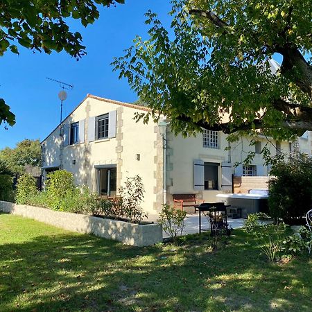 La Maison Du Champ De Beaumont Galgon Exteriér fotografie