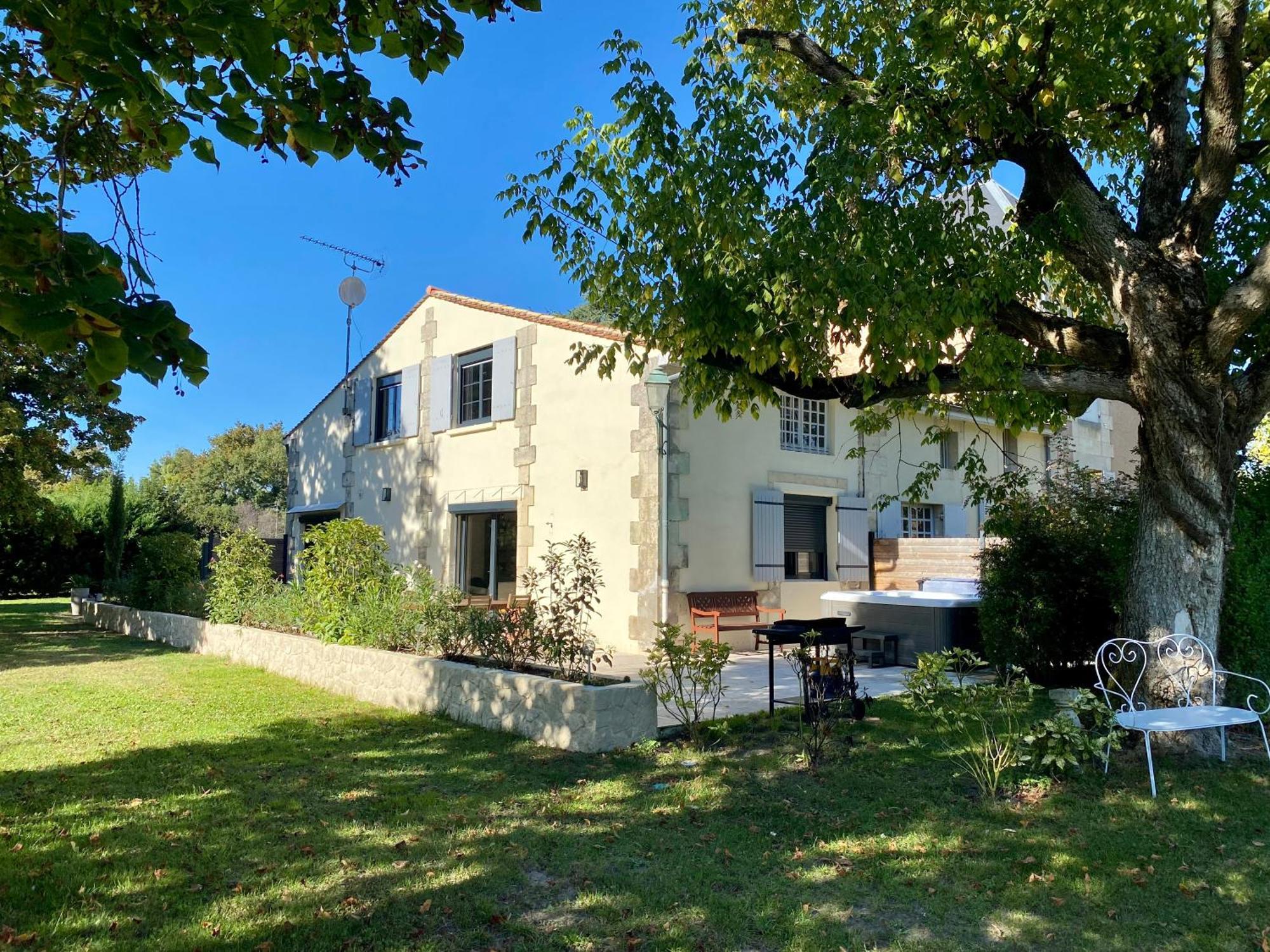La Maison Du Champ De Beaumont Galgon Exteriér fotografie